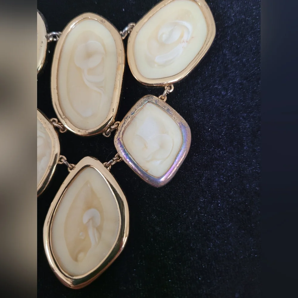 Stella & Dot Fiona Bib Necklace - Picture 4 of 9